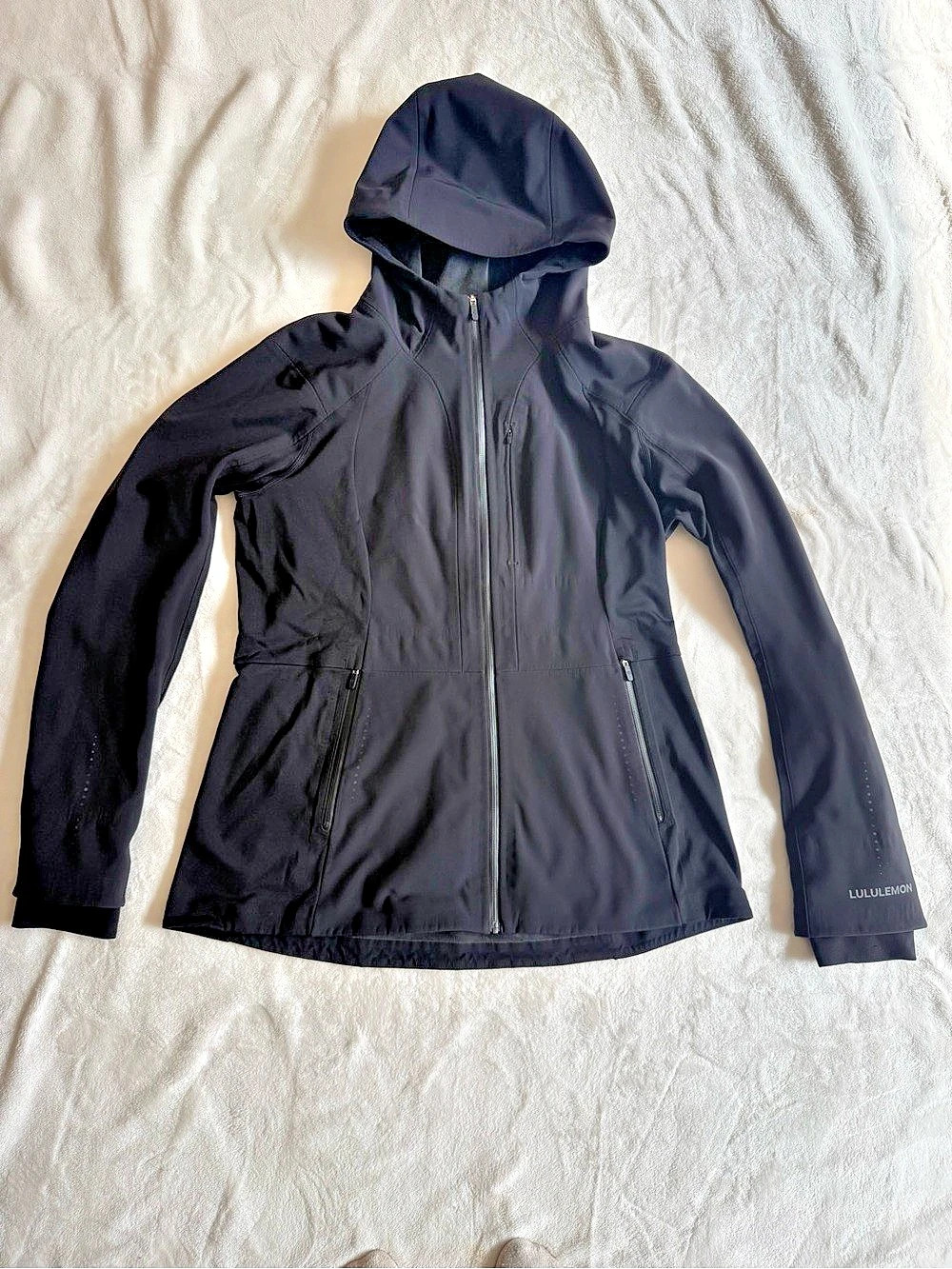 Lululemon Cross Chill Lightweight Run Jacket *Emboss Black Hooded Jacket Size 14